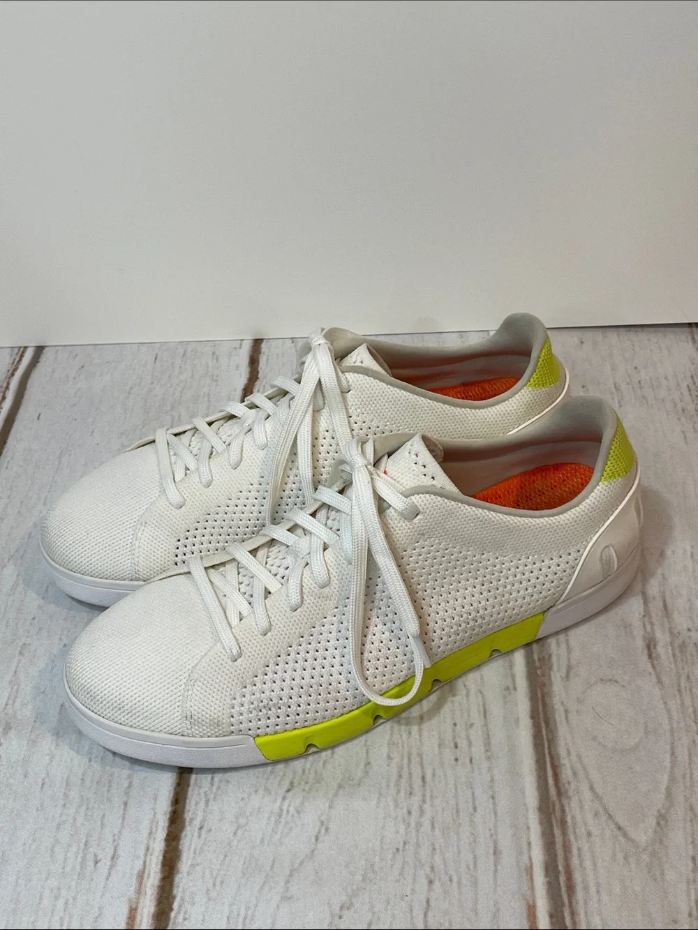 SWIMS Mesh Water Sneakers Mens 8.5 Neon Yellow Washable Lightweight Lace up